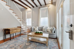 Beautiful Renovated Apartment One Block from King